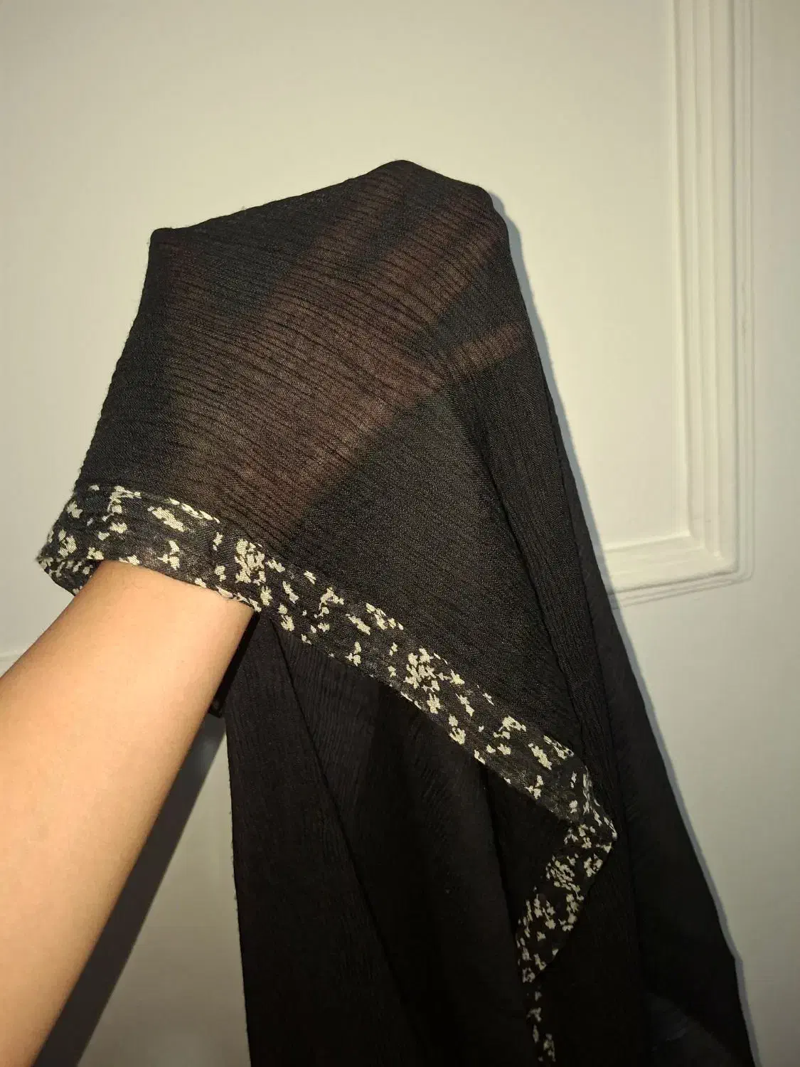 شال خارجی|لباس|دورود, |دیوار