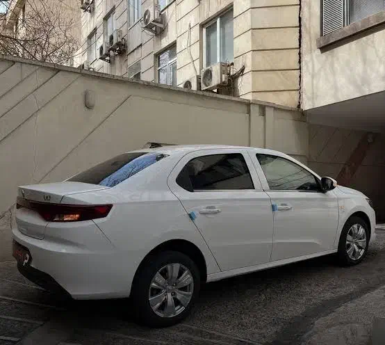 تارا اتوماتیک V4 سفید|خودرو سواری و وانت|اراک, |دیوار