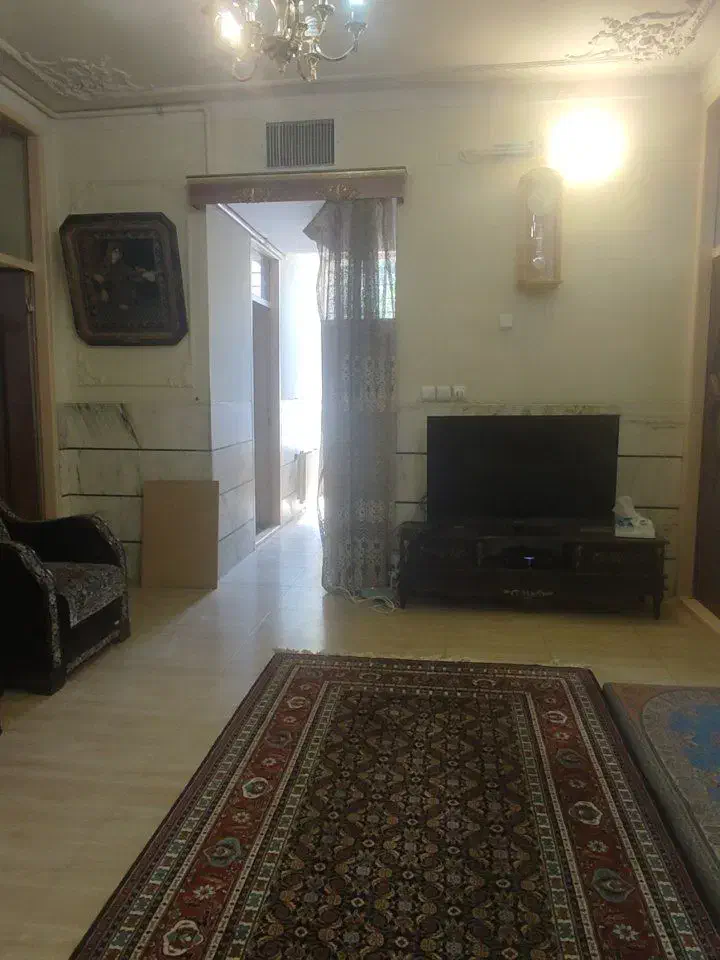همکف180متری/2خواب بازسازی/فروشگاه معلم قدس مطهری|اجارهٔ خانه و ویلا|کرمان, |دیوار