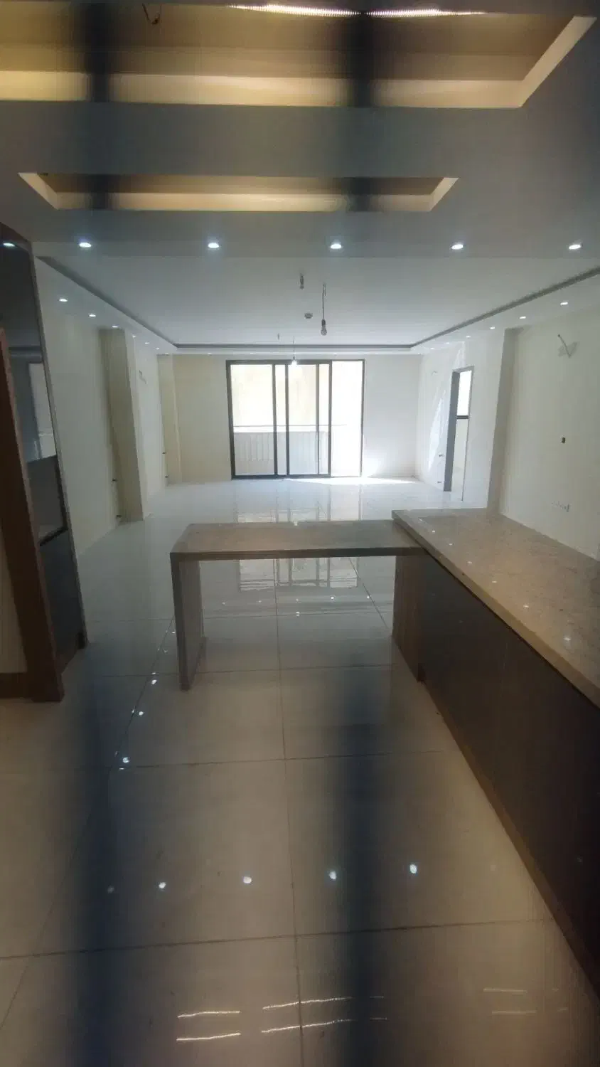 فروش تک واحدی 130متری واقع در خیابان اصلی ایمان|فروش آپارتمان|اصفهان, الهیه|دیوار