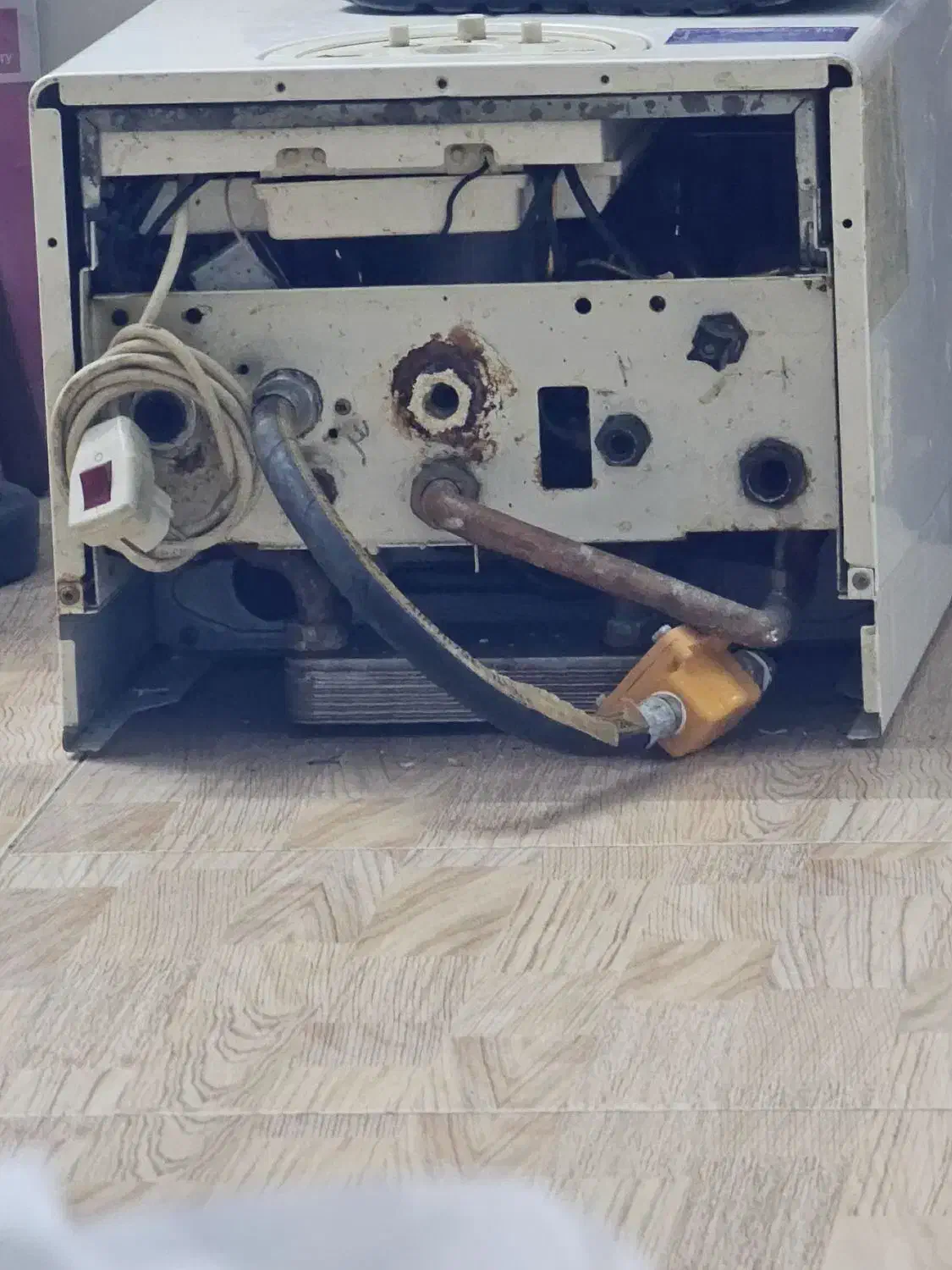 پکیج دیواری بوتان ۲۴۰۰۰|آبگرمکن، پکیج، شوفاژ|مشهد, شهید بهشتی|دیوار