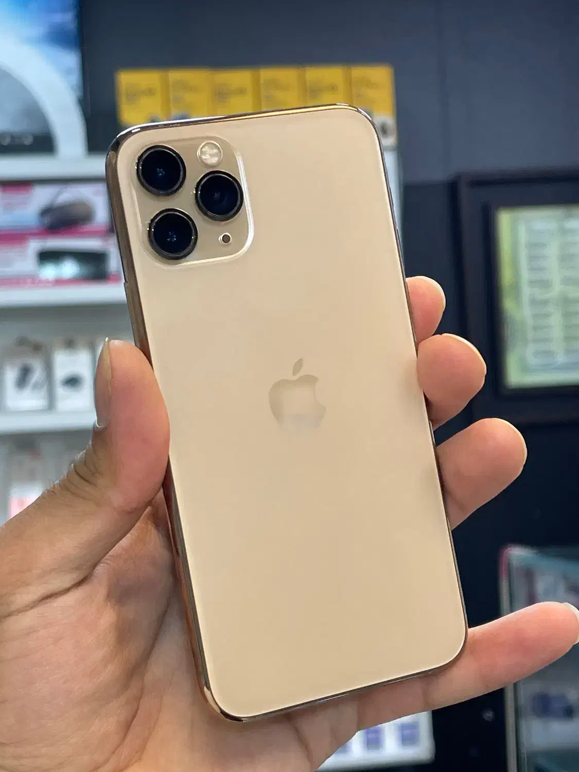 ایفون ۱۱ پرو ۲۵۶ گیگ پک اصلی|موبایل|گرگان, |دیوار