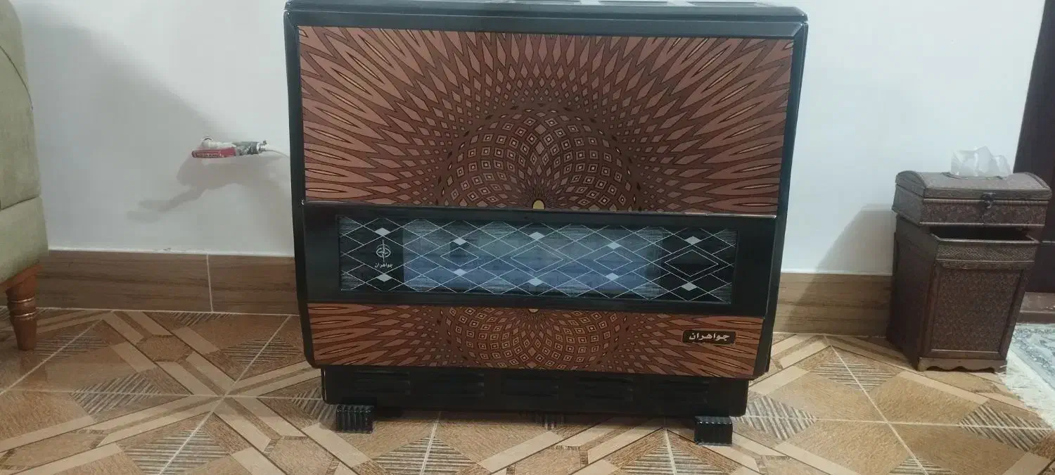 بخاری بسیار تمیز|بخاری، هیتر، شومینه|بهشهر, |دیوار