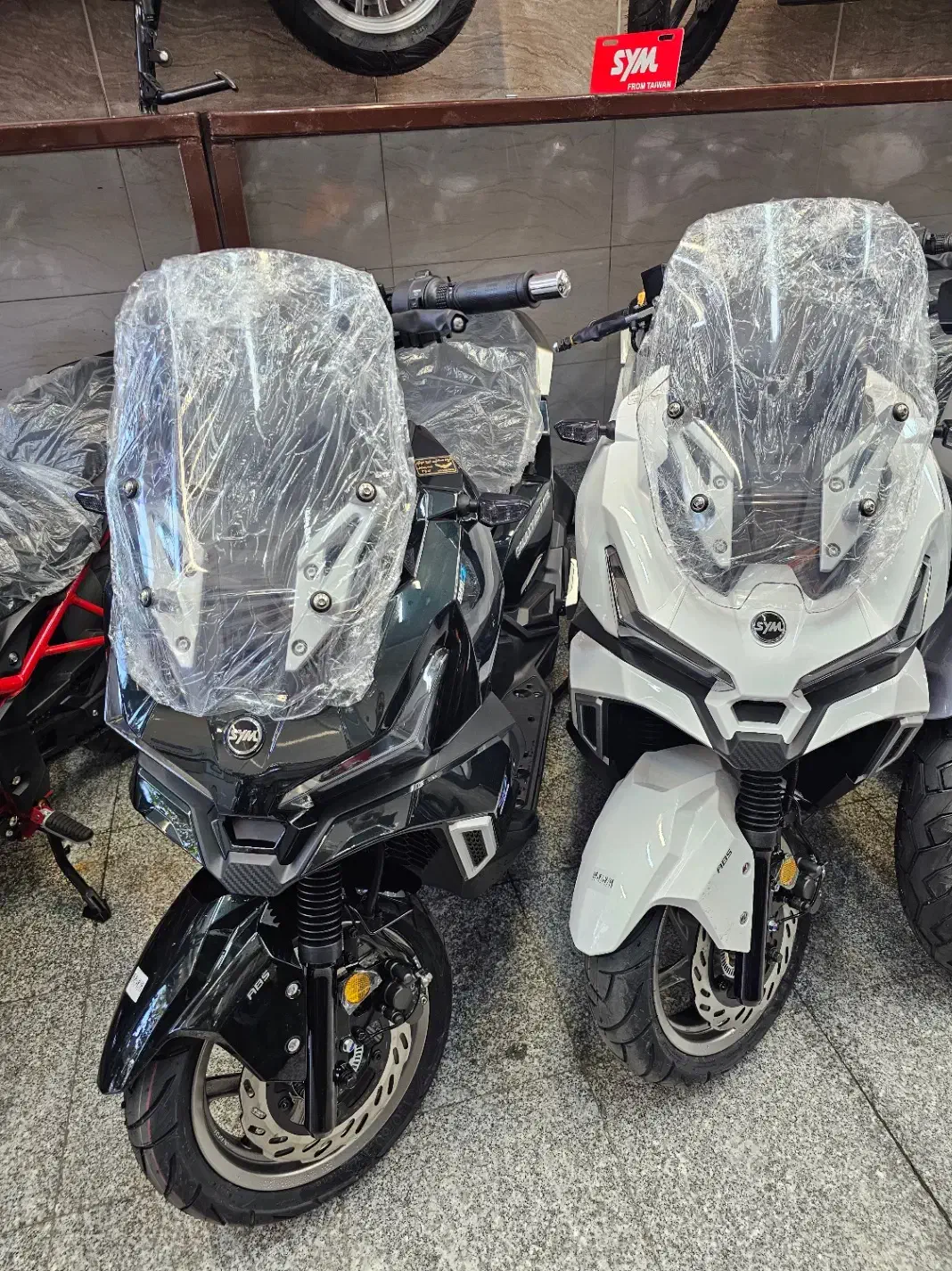 هاسکی ۱۷۵شرکت symنیرو موتور|موتورسیکلت|اصفهان, عسگریه|دیوار