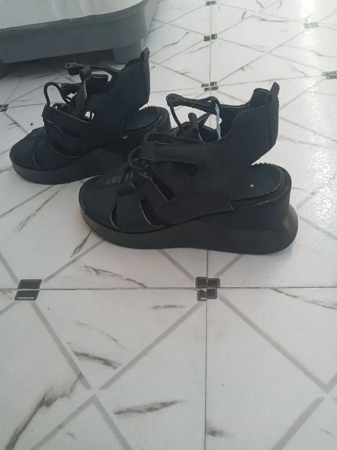 کفش|کیف، کفش، کمربند|دزفول, |دیوار