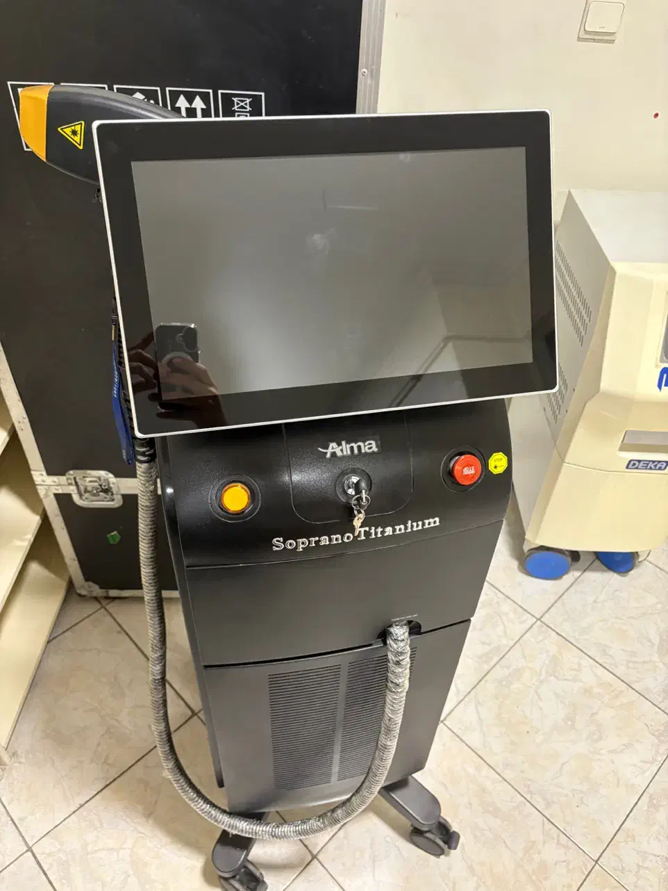 دستگاه تیتانیوم KM وارداتی|آرایشی، بهداشتی، درمانی|ملکان, |دیوار