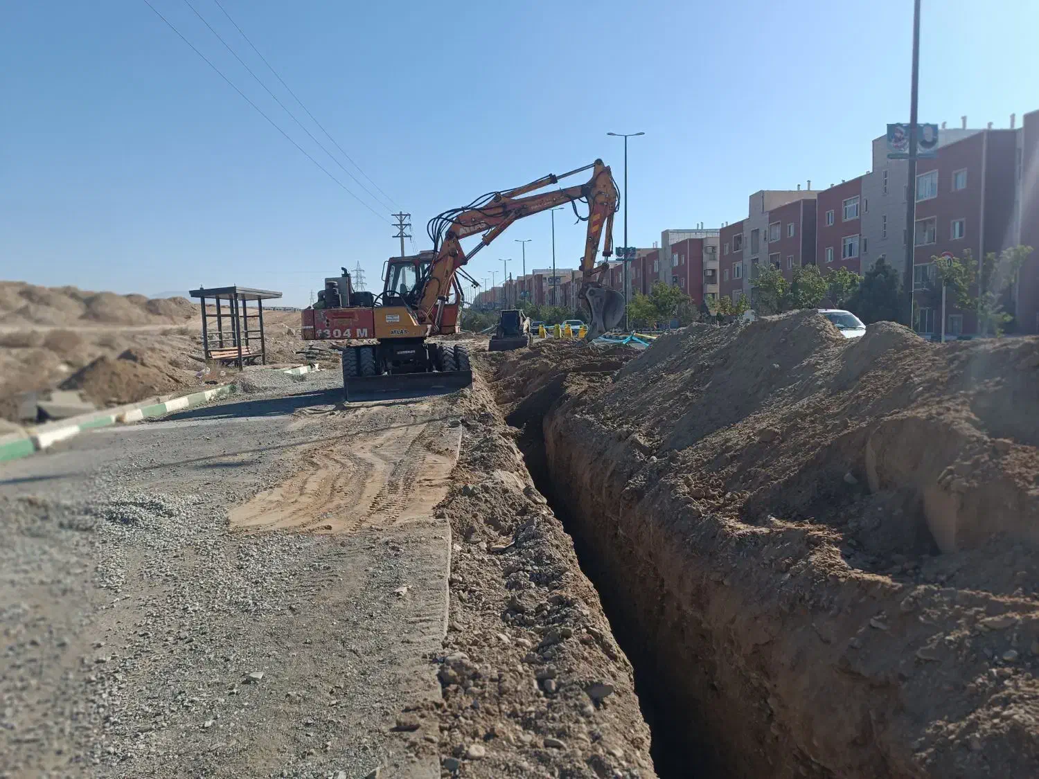 اجاره بیل مکانیکی لاستیکی زنجیری مینی بیل با پیکور|خودرو سنگین|کرج, اسدآباد|دیوار