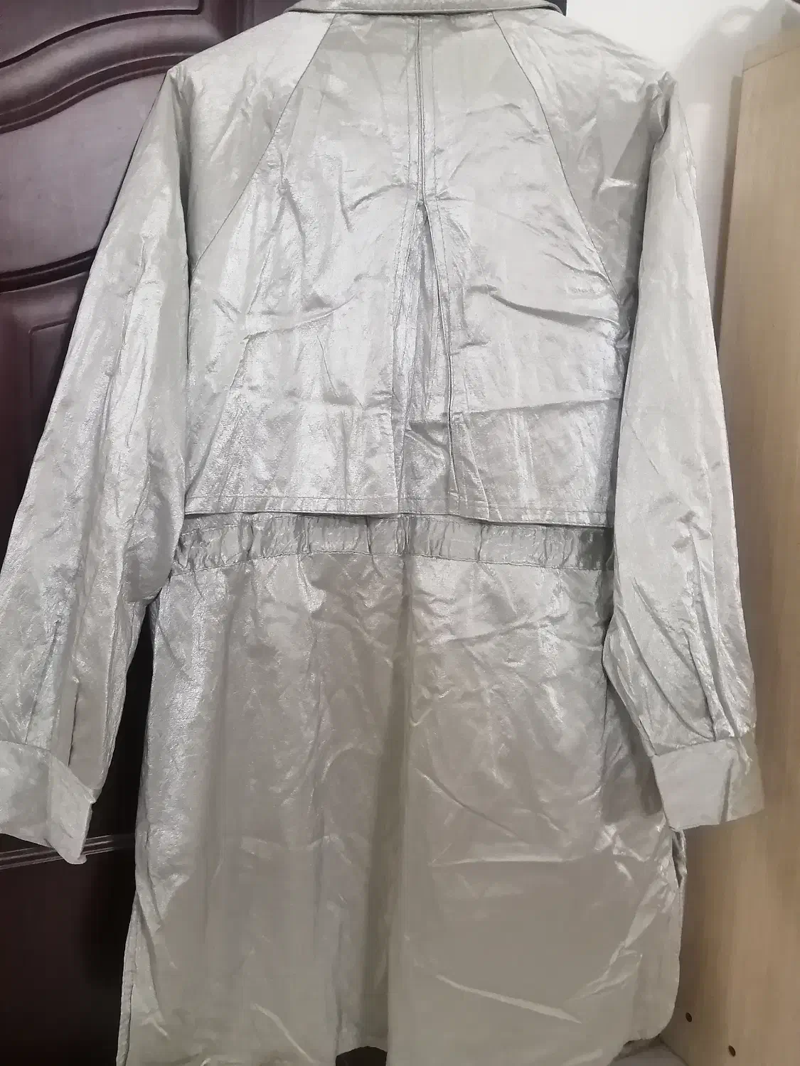 بارونی|لباس|بیرجند, |دیوار