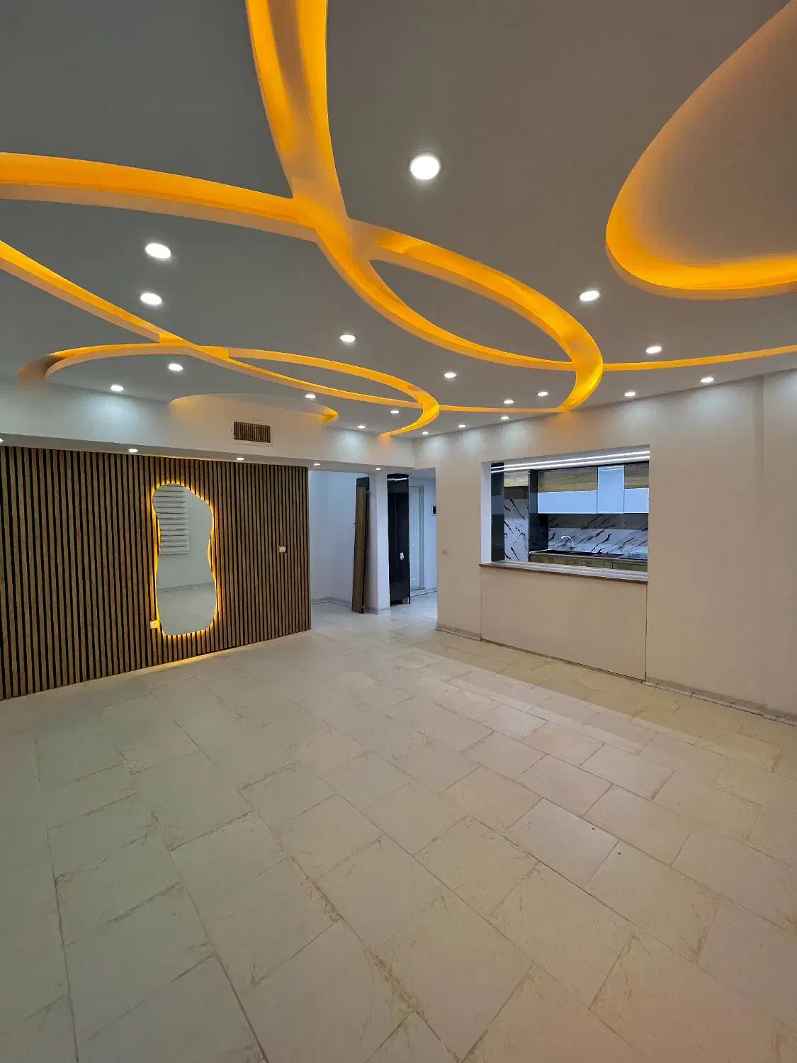 آپارتمان۹۸متری/فول اکازیون/گیت نگهبانی|فروش آپارتمان|پرند, فاز ۲|دیوار