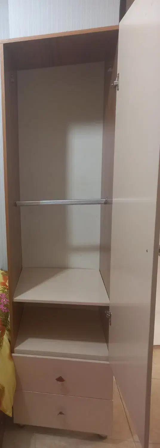 دوعدد کمد بچه یکی ویترین ویکی برای لباس|بوفه، ویترین، کنسول|محمدشهر, همایون ویلا|دیوار