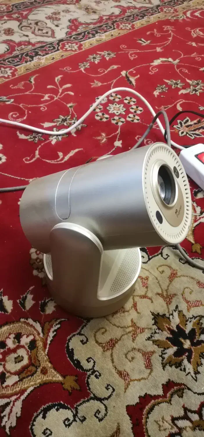 ویدئو پروژکتور شارژی|تلویزیون و پروژکتور|کرمان, |دیوار