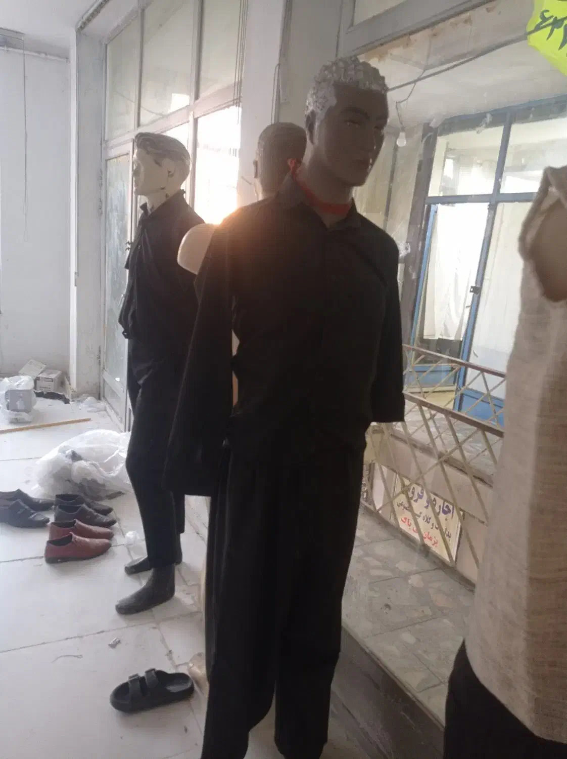 فروش مانکن پاساژ شهرداری طبقه 1|فروشگاه و مغازه|یاسوج, |دیوار