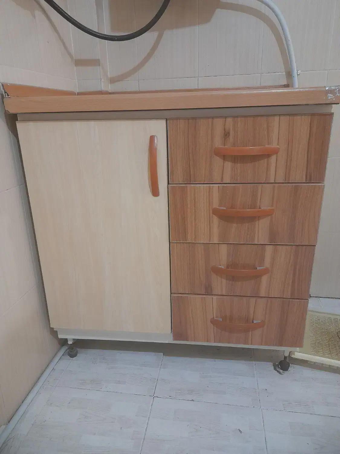 کابینت|آب‌چکان و نظم‌دهنده ظروف|شاهین‌شهر, حافظ جنوبی|دیوار