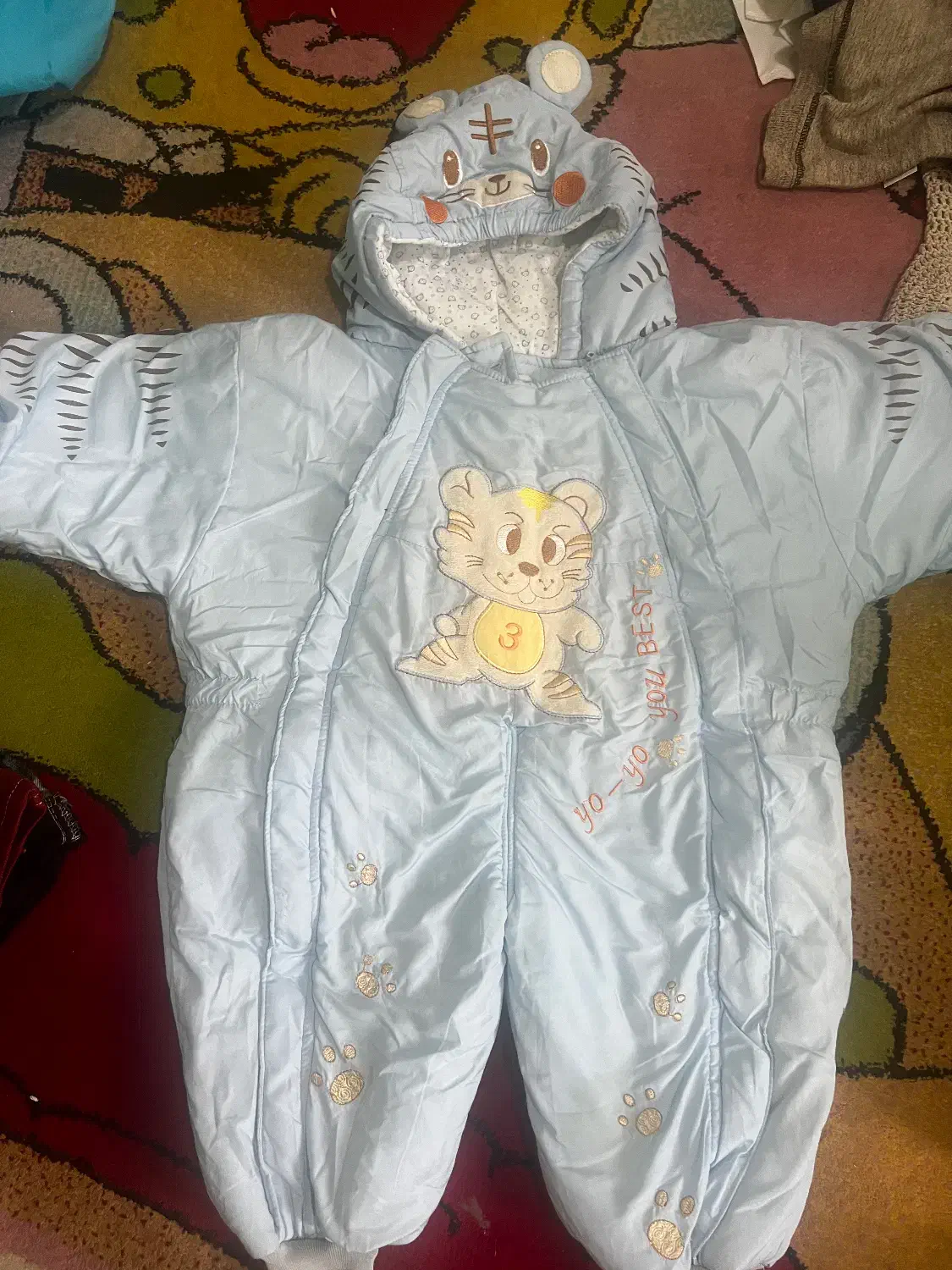 چند دست لباس بچه همه با هم یه تومن|کفش و لباس بچه|اندیشه, اندیشه فاز ۴|دیوار