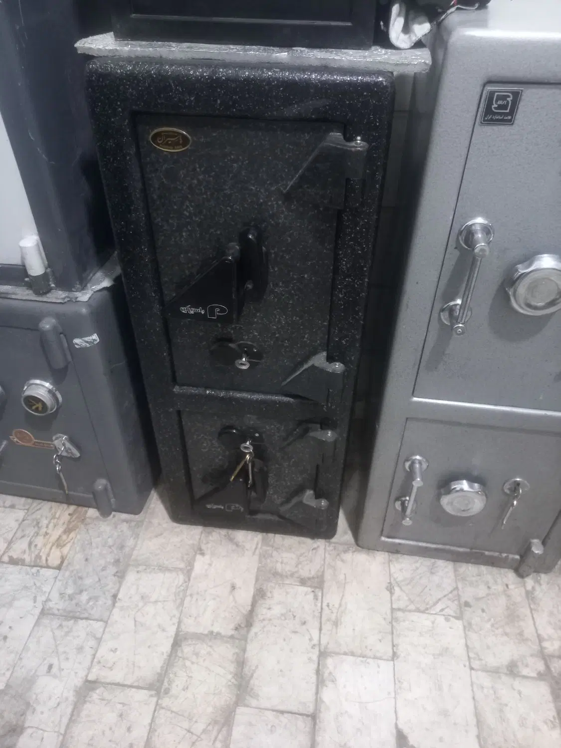 حمل و نقل گاوصندوق  باز کردن قفل گاو صندوق|خدمات حمل و نقل|تهران, هلال احمر|دیوار