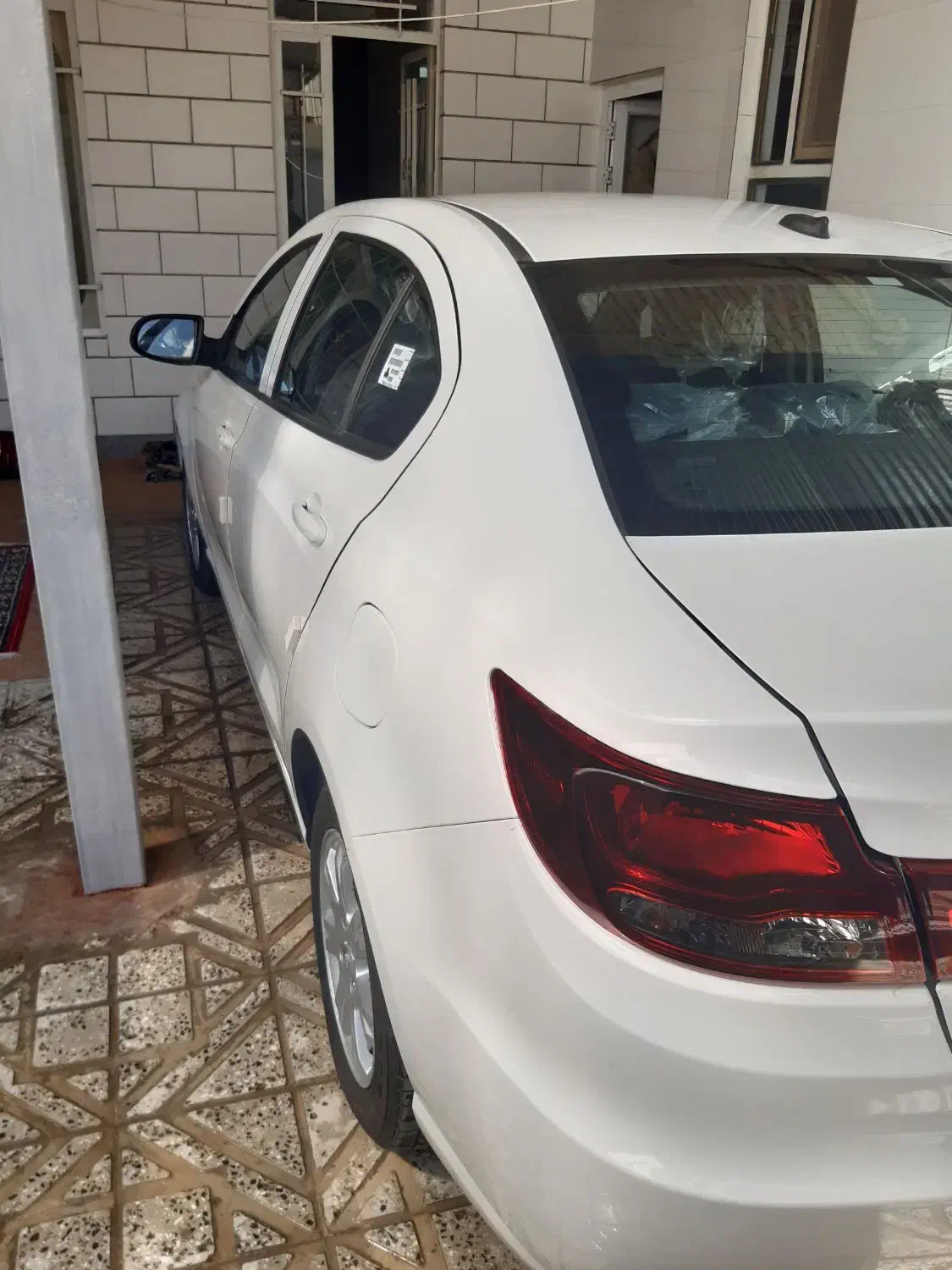 شاهین خشک بدون سانروف|خودرو سواری و وانت|اسلامآباد غرب, |دیوار