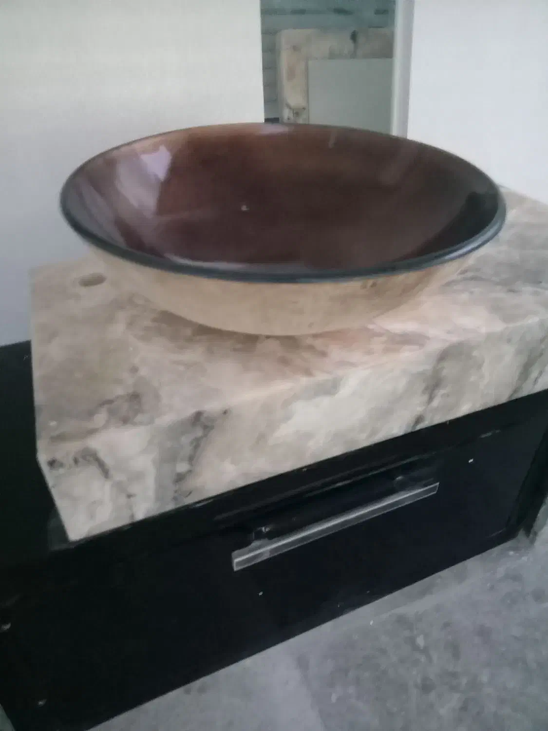 روشویی سنگی با آینه|لوازم سرویس بهداشتی|نی‌ریز, |دیوار