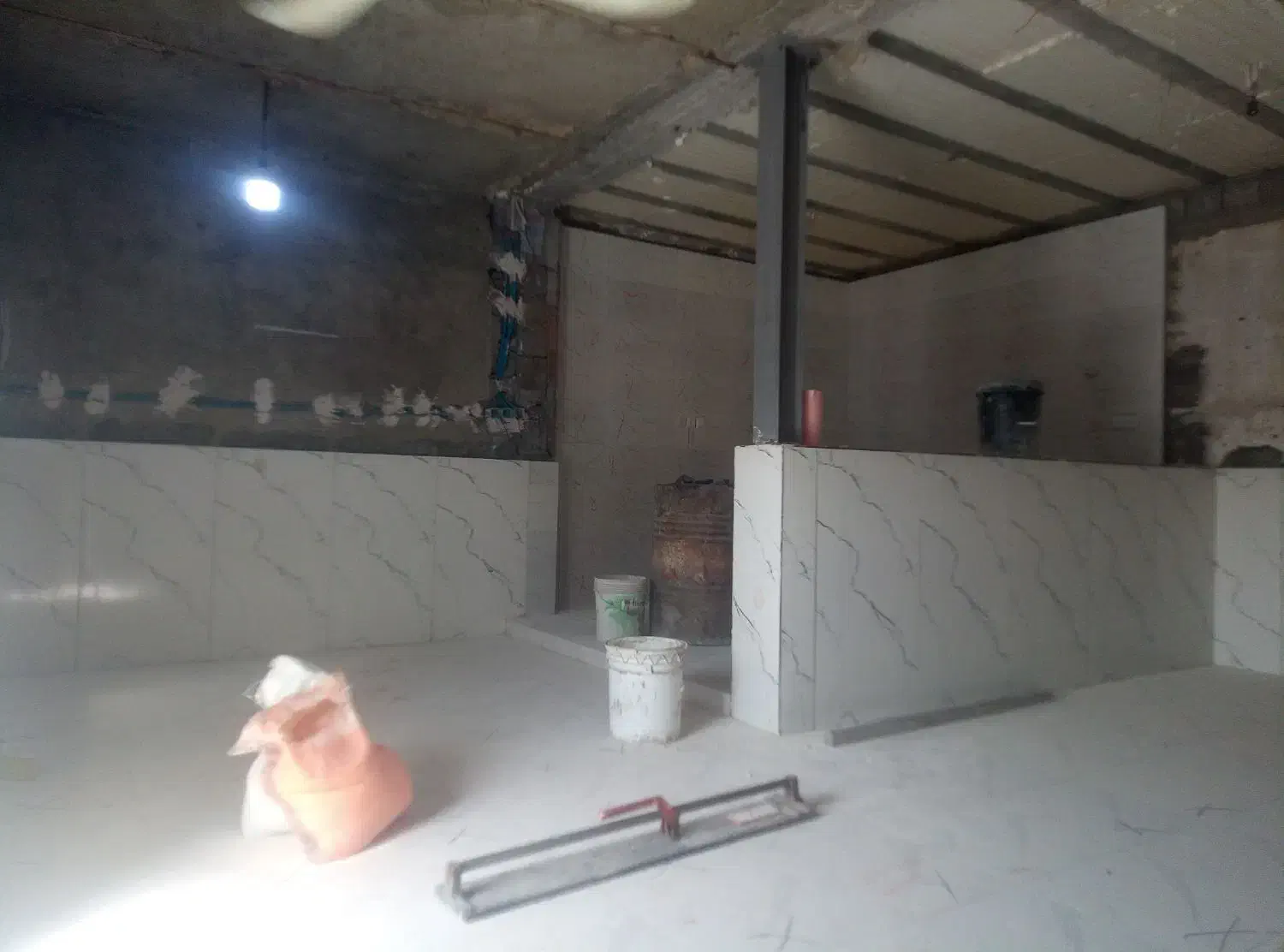 استاد کار کاشی و سرامیک و تخریب دیوارباپیکور|خدمات پیشه و مهارت|میناب, |دیوار