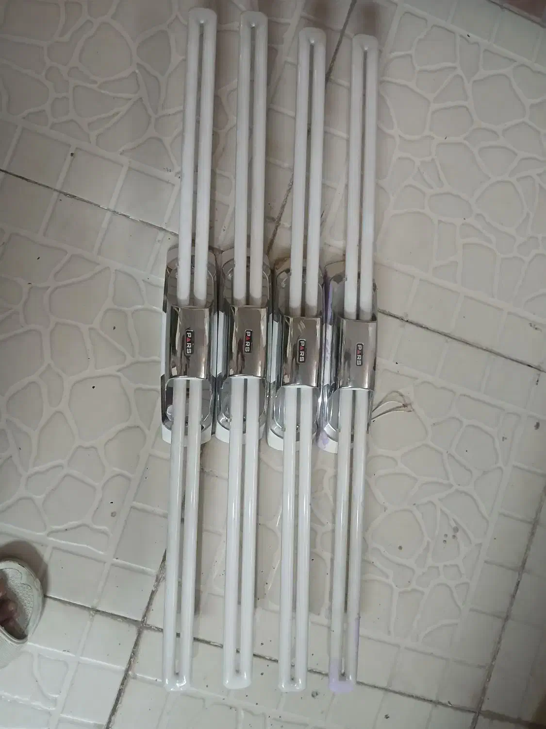 چهارعدد لامپ مهتابی|لامپ و چراغ|خرم‌آباد, |دیوار