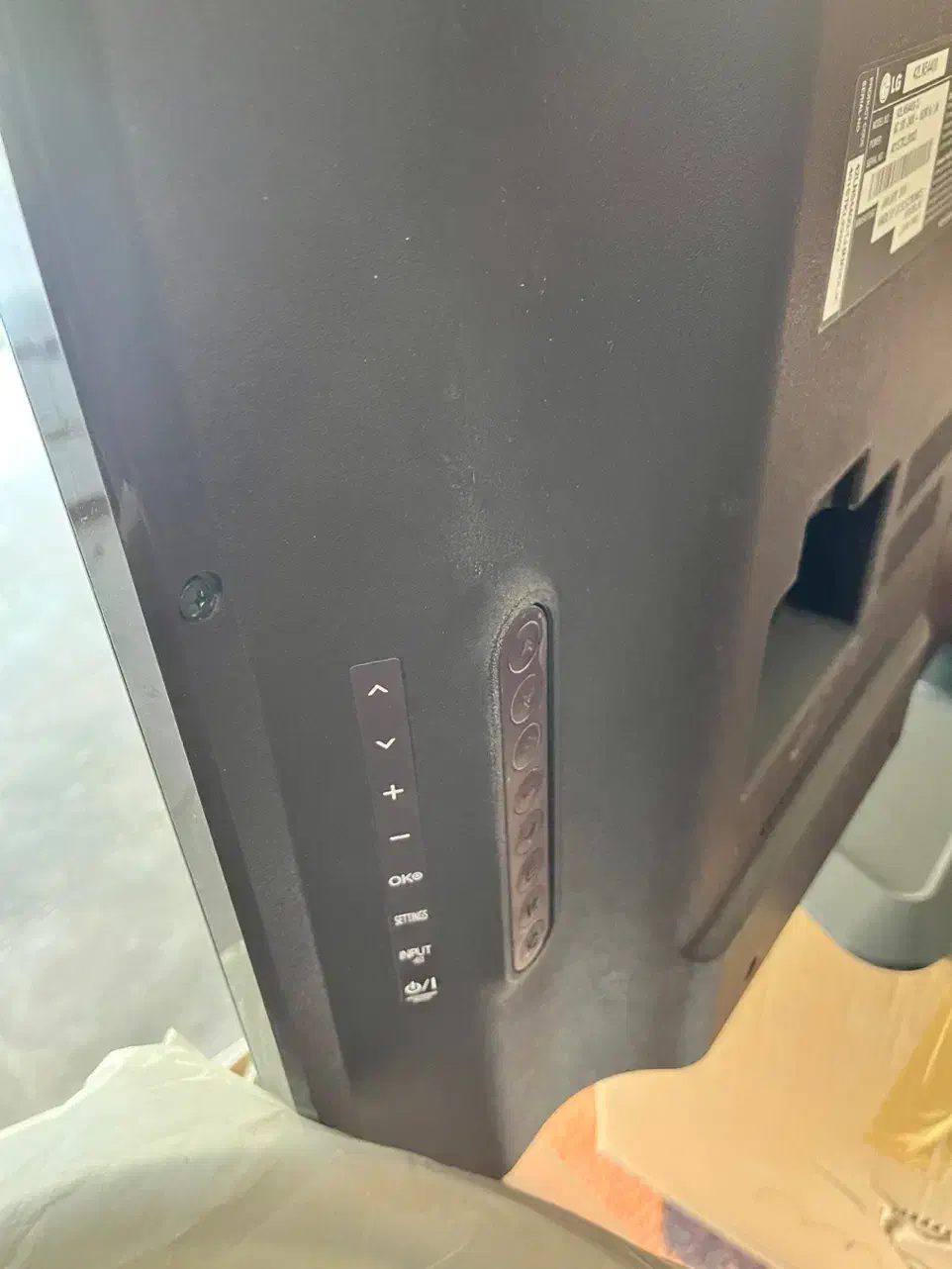 تلویزیون 42 اینچ ال جی|تلویزیون و پروژکتور|همدان, |دیوار