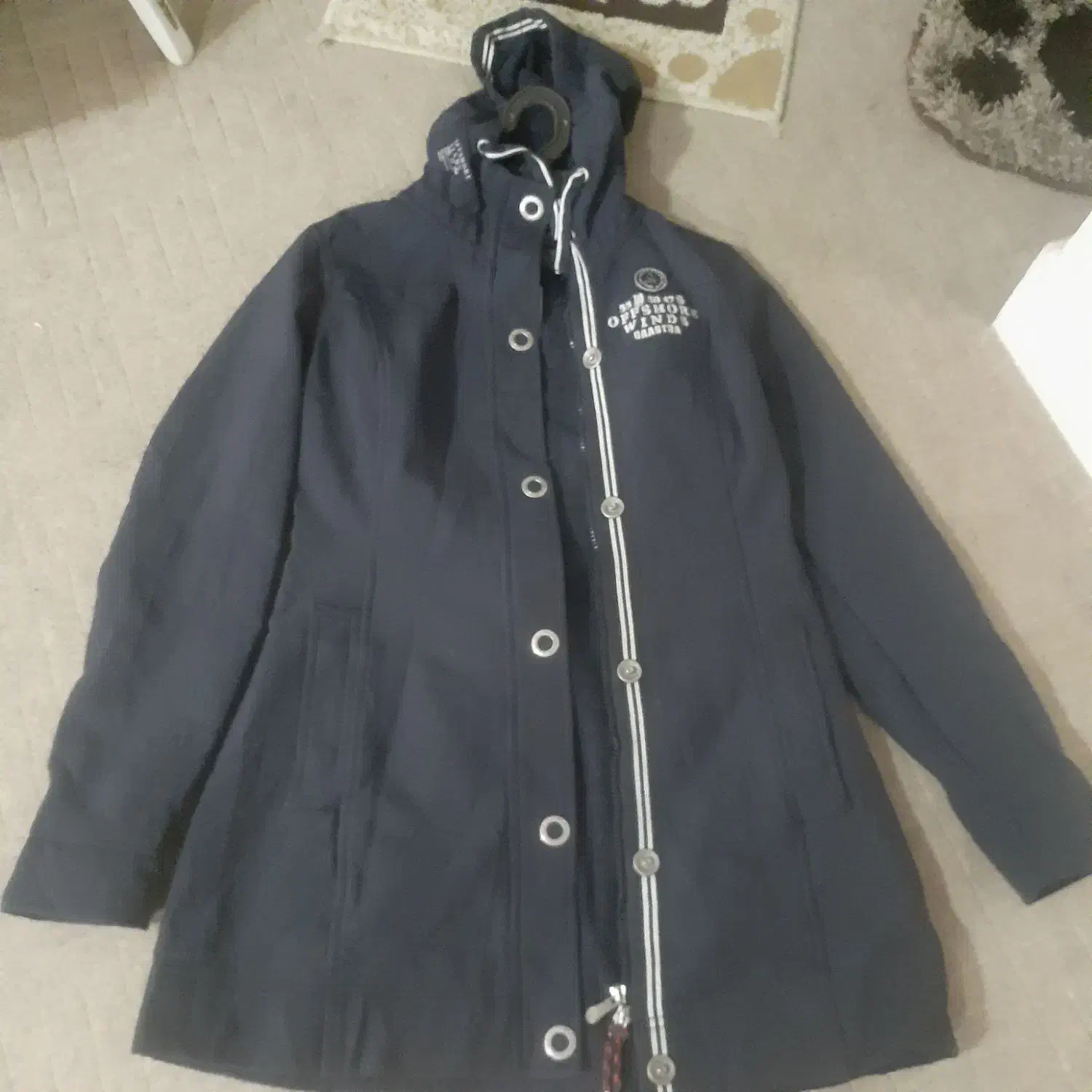 بارونی مشکی وسوریه ای نو|لباس|گنبد کاووس, |دیوار