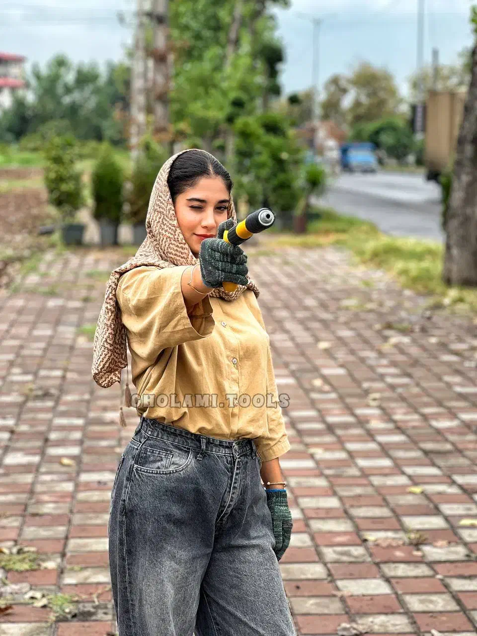 موتور میخکوب باروتی رویز دریل بتن کن شمشاد زن زرد|ابزارآلات|رشت, بلوار گیلان|دیوار