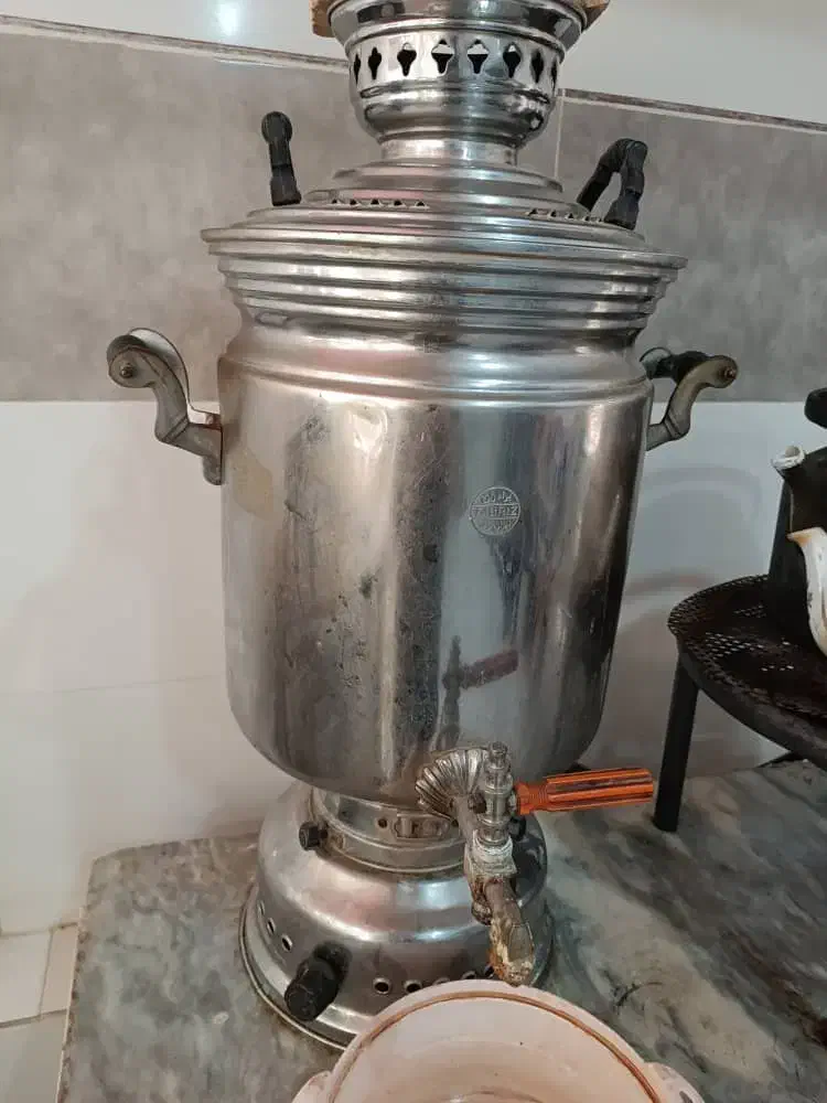 سماور بزرگ گازی|سماور، چایساز، قهوهساز|چالوس, |دیوار