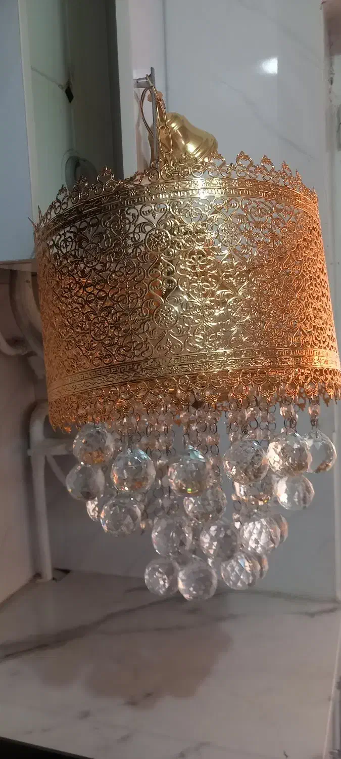 یک عدد لوستر درحد نو|لوستر و چراغ آویز|اسلام‌شهر, شهرک واوان|دیوار