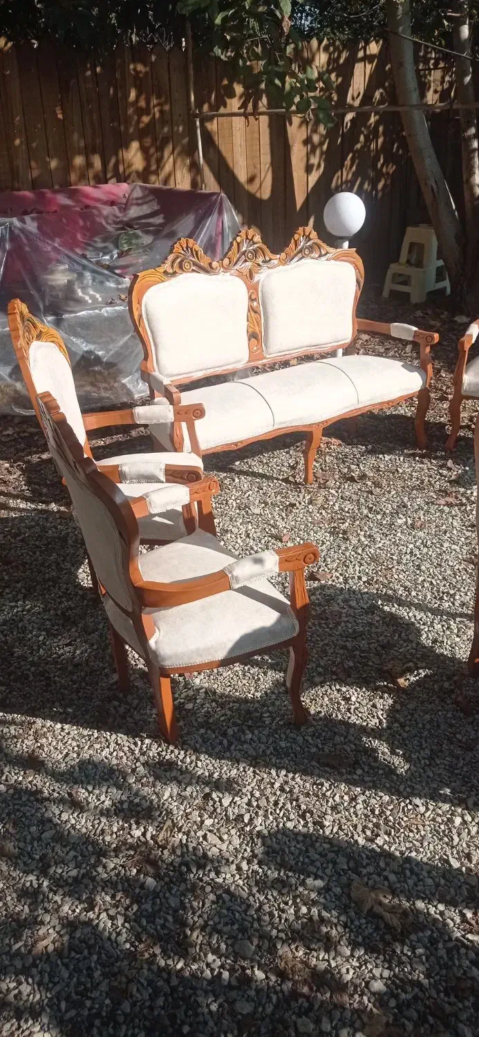 مبل کلاسیک لهستانی به دلیل تغییر شغل نصف قیمت|مبلمان خانگی و میز عسلی|لنگرود, |دیوار