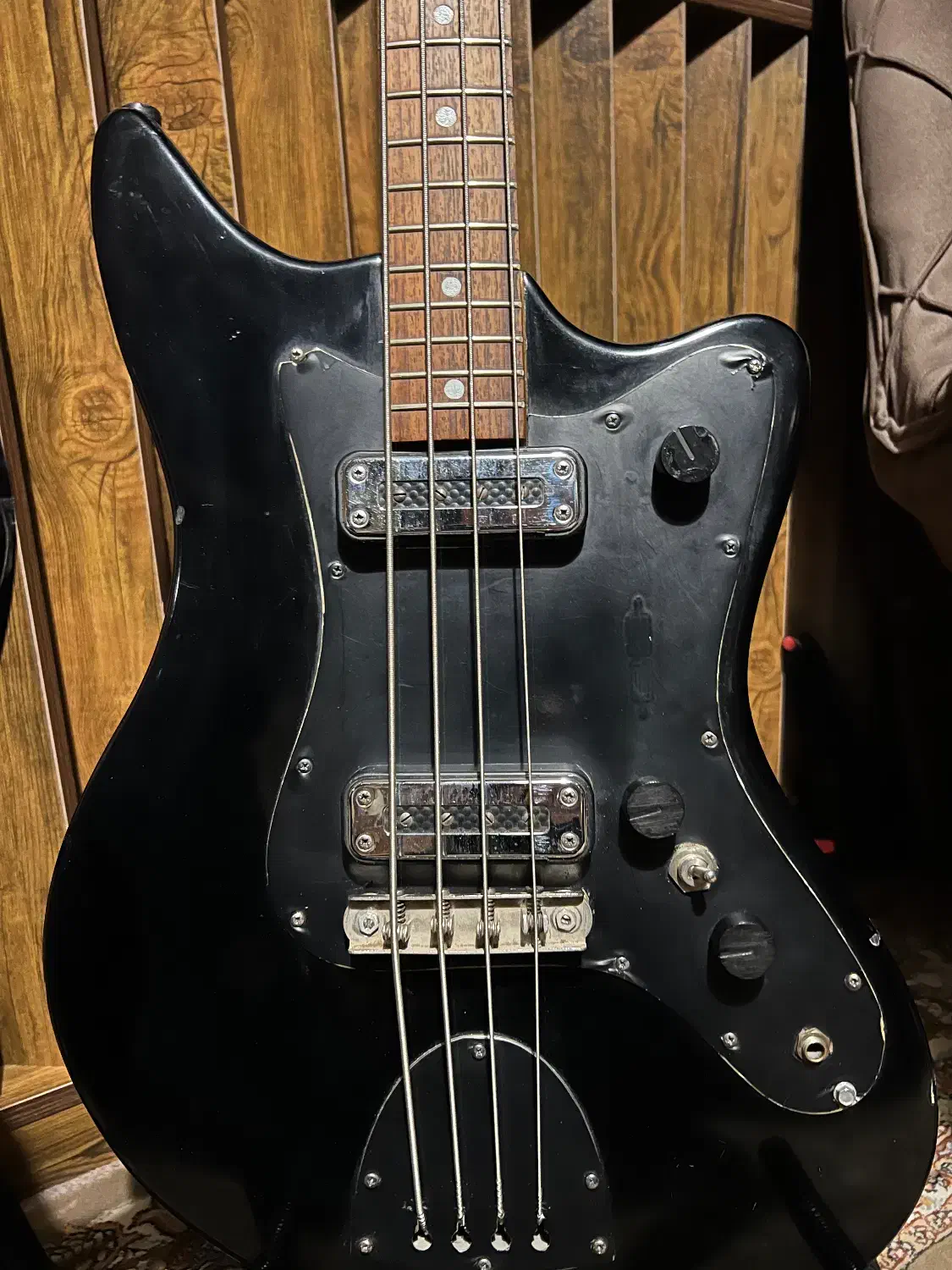 گیتار بیس|گیتار، بیس، امپلیفایر|اصفهان, بهارستان|دیوار