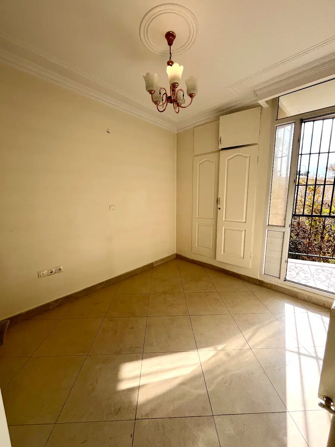 ۷۵متر/ دولت رحمانی/۲خواب/بالکن پاسیو