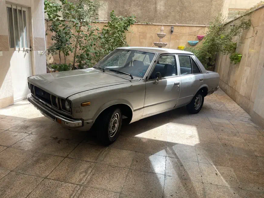 تویوتا کارینا|خودرو سواری و وانت|ری, شهادت|دیوار