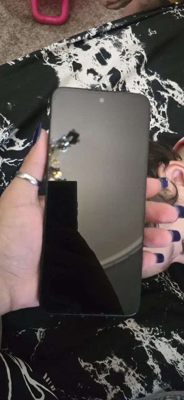 گوشی سالم|موبایل|اندیشه, اندیشه فاز ۴|دیوار