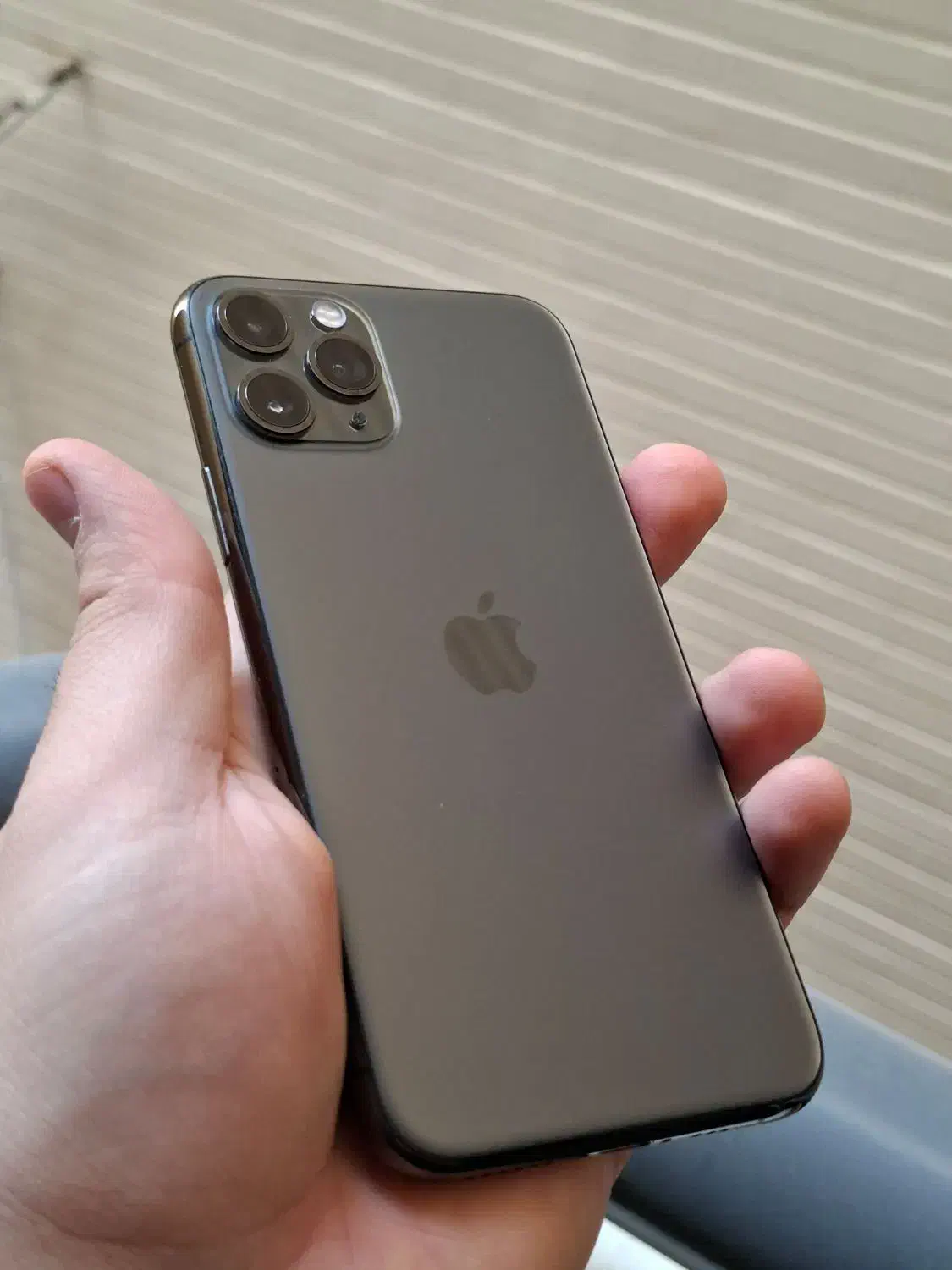 ایفون ۱۱ پرو سلامت باتری ۸۵ فابریک|موبایل|اصفهان, خواجو|دیوار