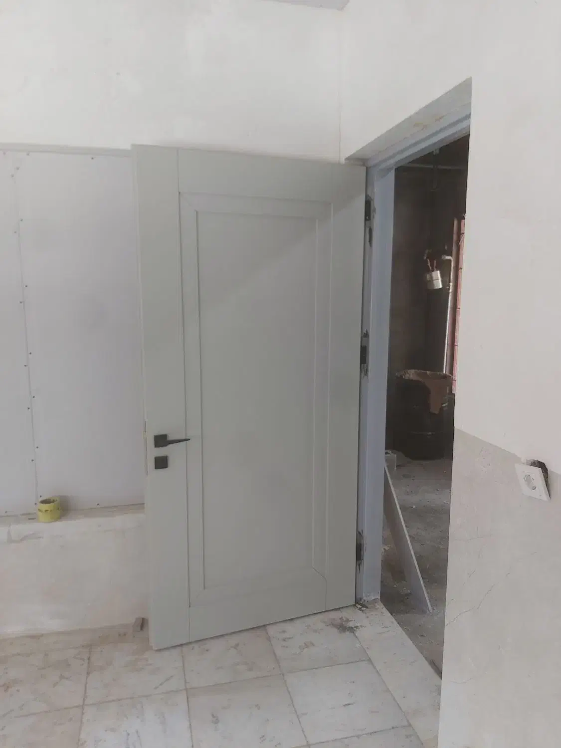 نصب و تعمیر کمد کابینت درب چهارچوب|خدمات پیشه و مهارت|رودهن, |دیوار