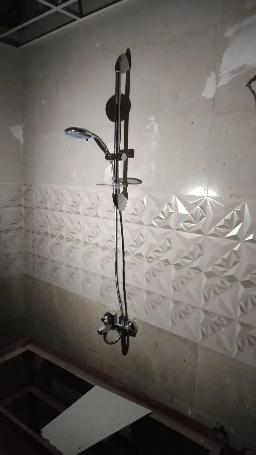 نصب شیرالات و رادیاتور|خدمات پیشه و مهارت|سنندج, |دیوار