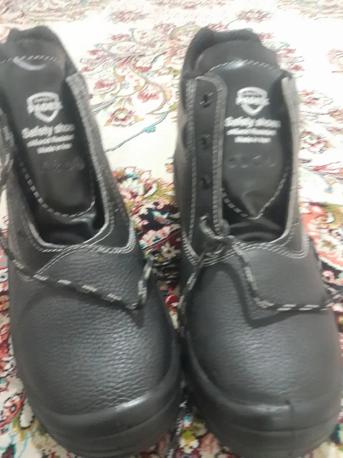 گفش کار|کیف، کفش، کمربند|گنبد کاووس, |دیوار