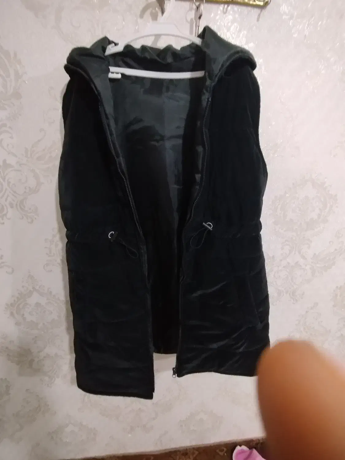 پافرزنانه|لباس|عجب شیر, |دیوار