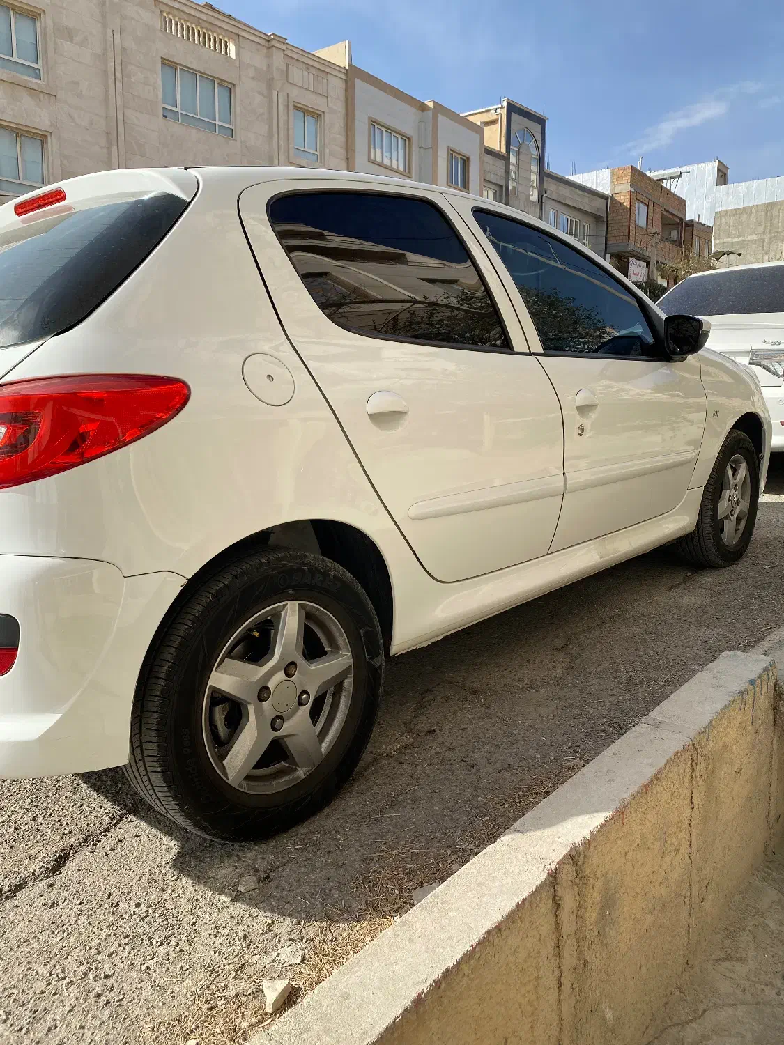 ۲۰۷ مدل ۱۴۰۰|خودرو سواری و وانت|ایلام, |دیوار