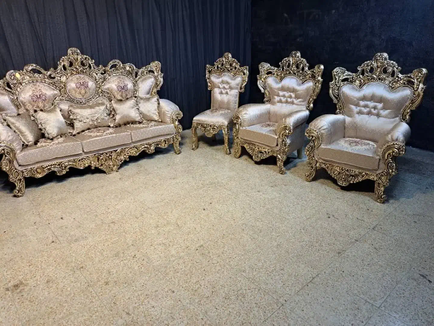 مبل استیل سلطنتی ویانا چهارقاب|مبلمان خانگی و میز عسلی|تهران, یافت آباد جنوبی|دیوار