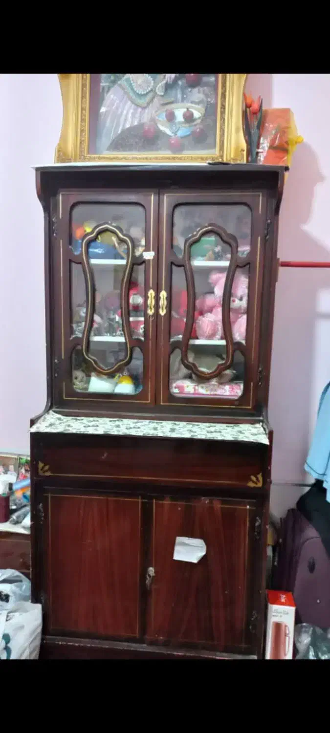 کمد چوبی محکم وجادار|بوفه، ویترین، کنسول|آباده, |دیوار