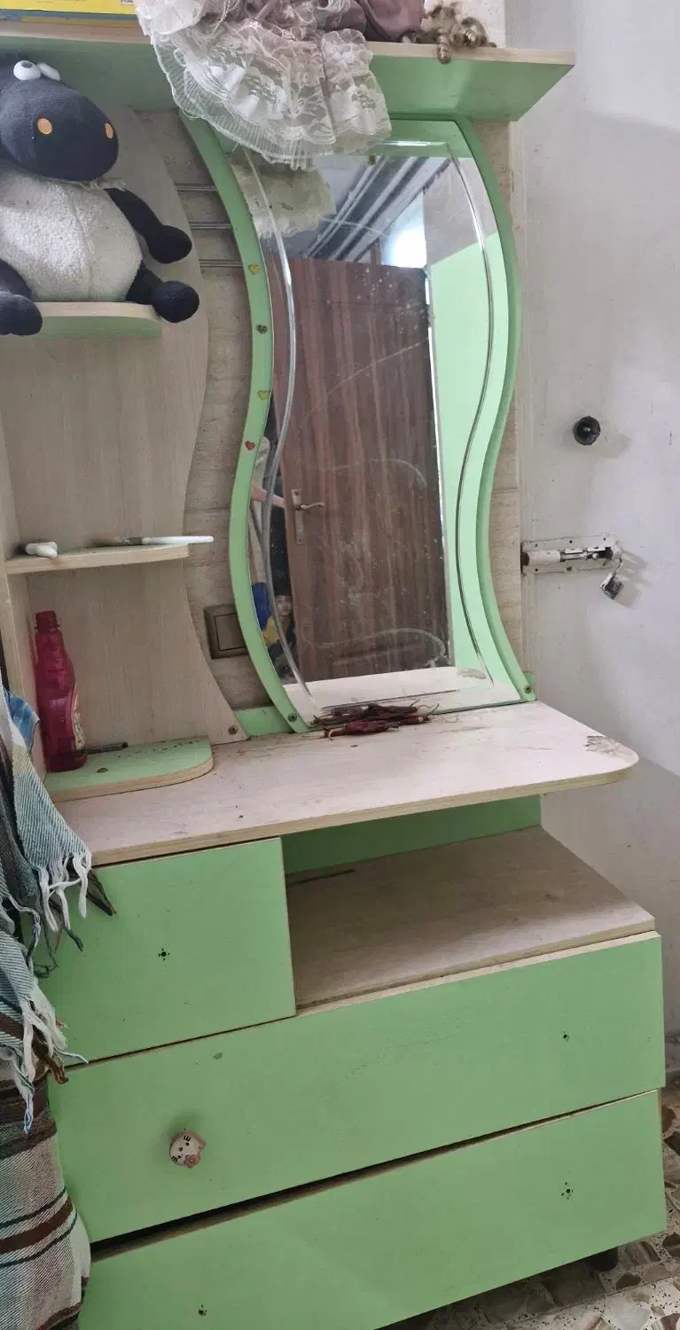 ویترین ومیزآینه اتاق کودک ونوجوان|اسباب و اثاث بچه|بابل, |دیوار