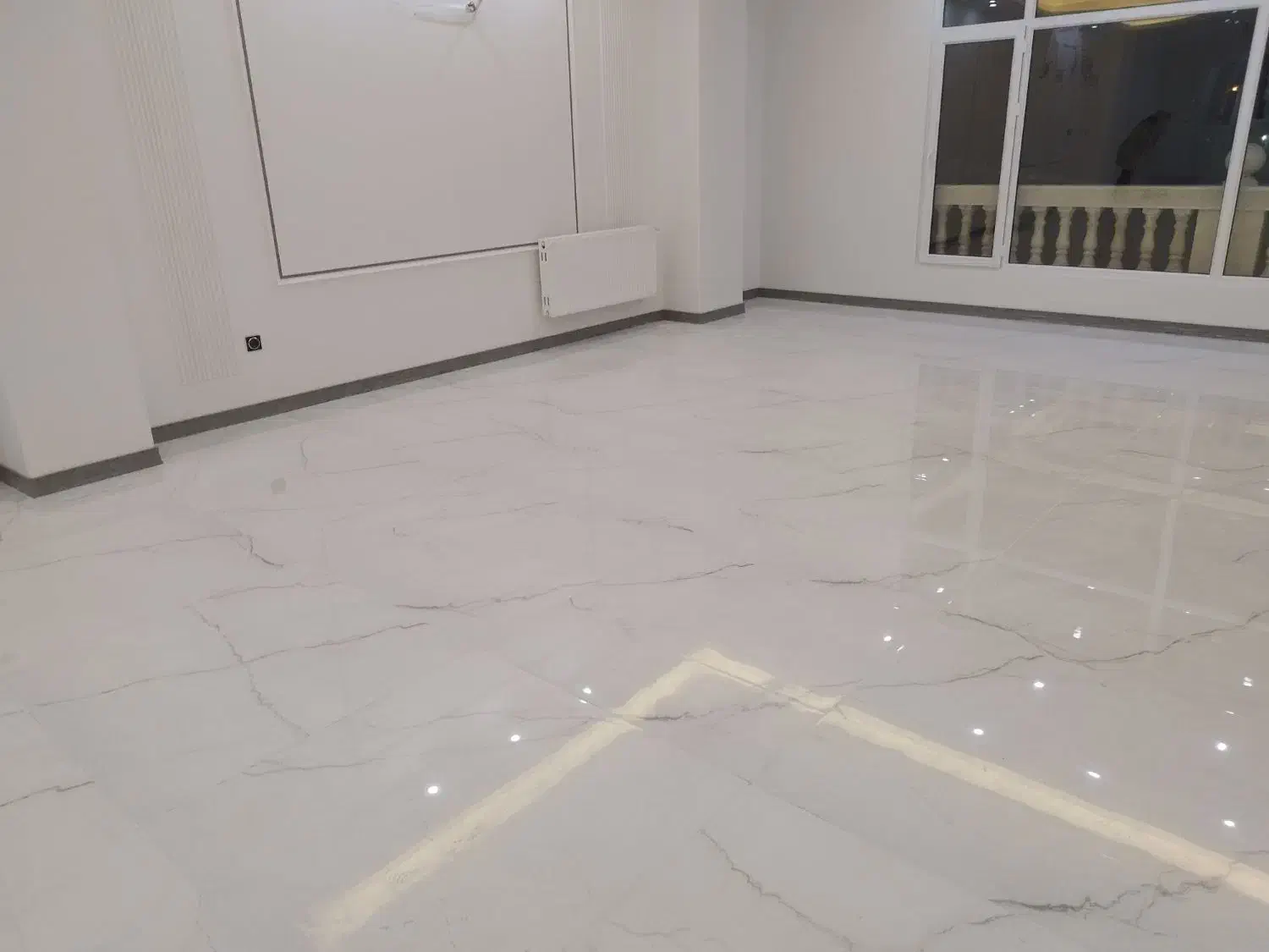 نصب قرنیز،پارکت،ماربل شیت،ترمووال،ترموتی وی|خدمات پیشه و مهارت|زنجان, |دیوار