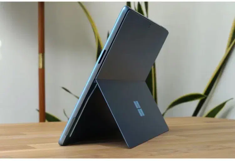 سرفیس پرو ۱۱ پردازنده x elite صفحه نمایش OLED|رایانه همراه|تهران, دکتر هوشیار|دیوار