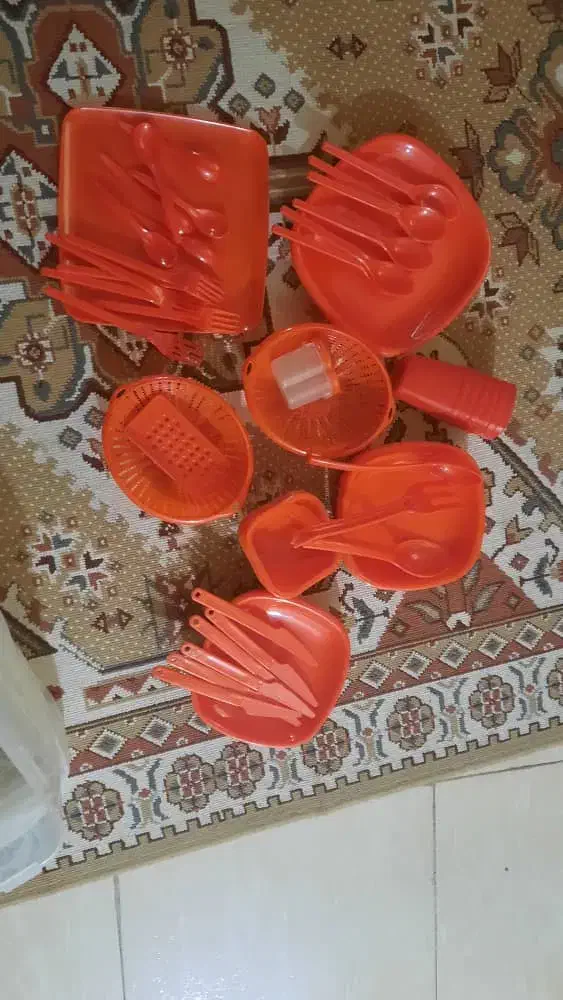 ظروف مسافرتی پلاستیکی نو ۶نفره|کوهنوردی و کمپینگ|هشتگرد, هشتگرد قدیم|دیوار