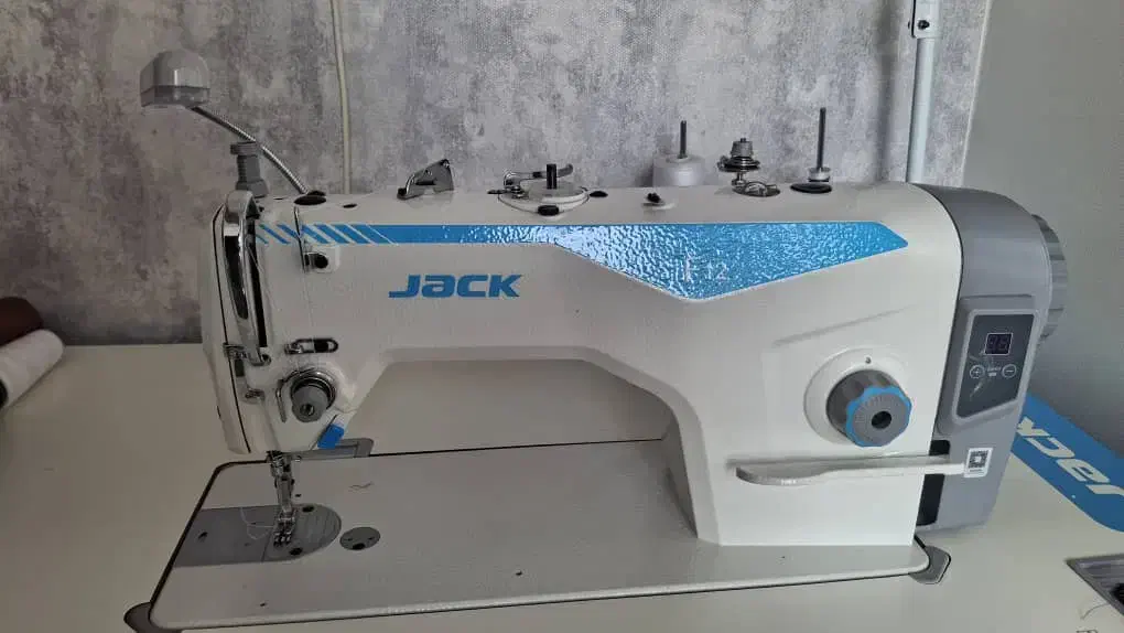 فروش سردوز و راسته دوزی در حد نو|چرخ خیاطی و ریسندگی|جم, |دیوار