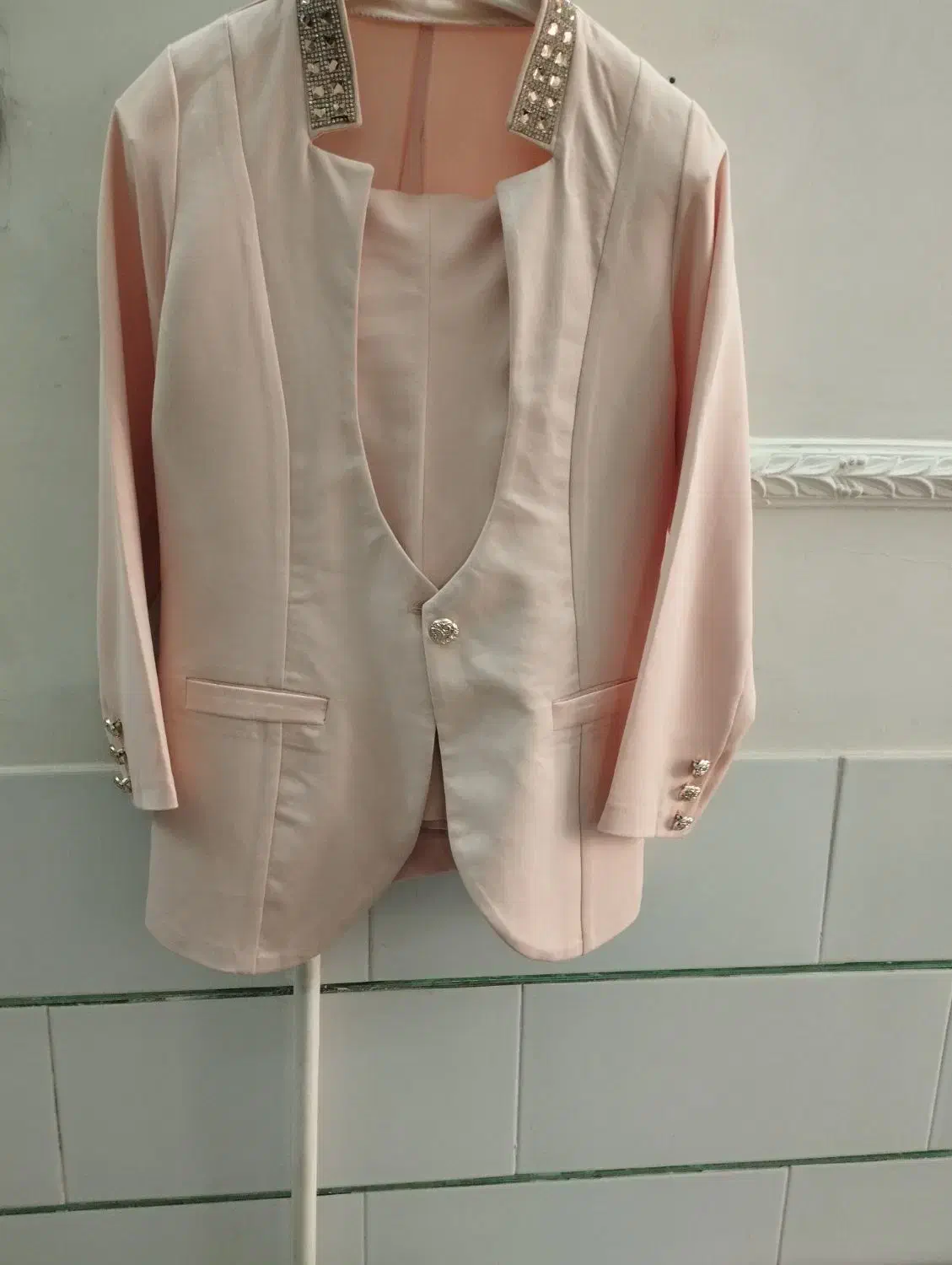 کت و شلوار سایز ۳۸ جنس مازراتی اصل|لباس|تاکستان, |دیوار