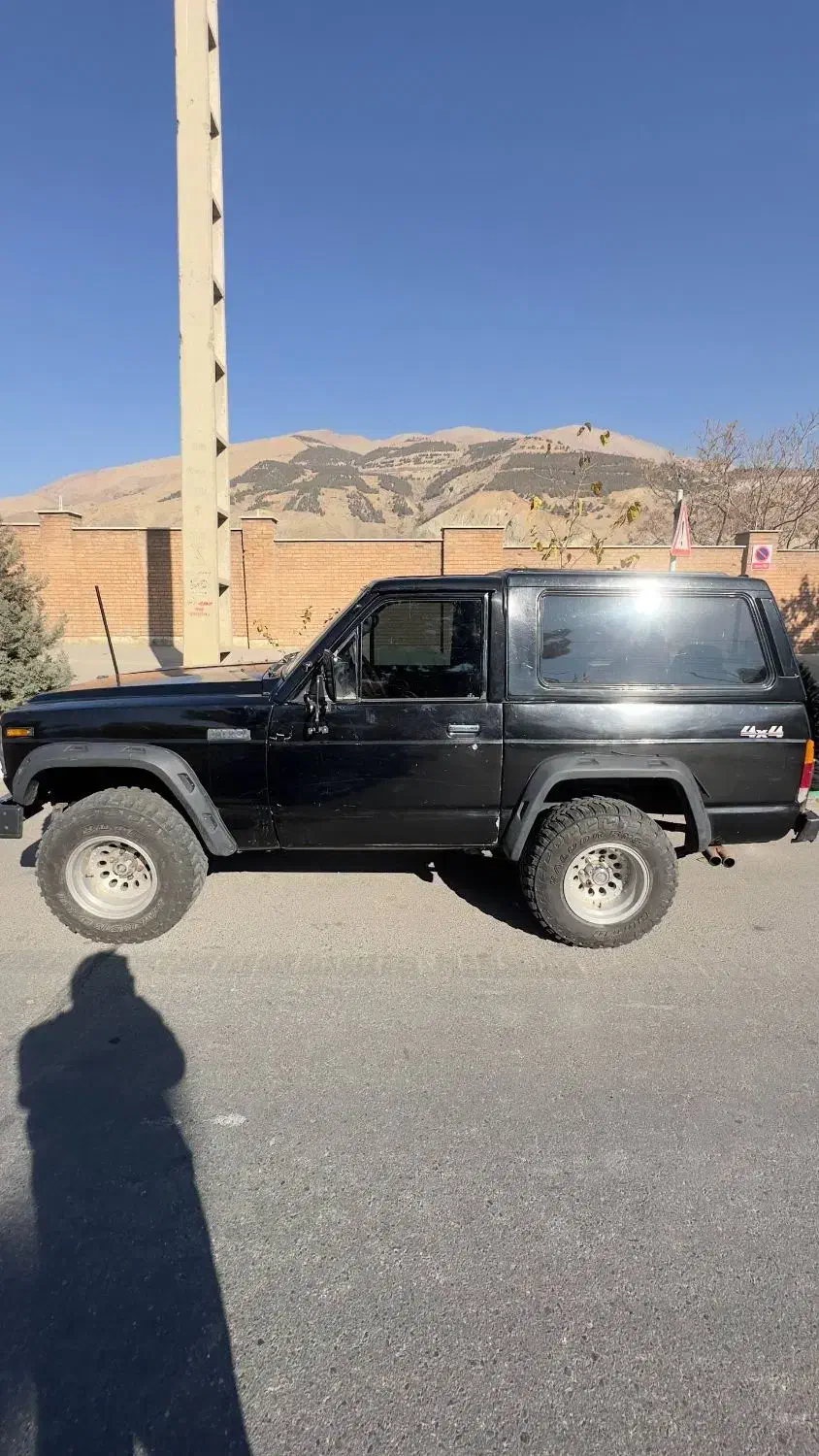 پاترول دودرب چهارسیلندر مشکی مدل۷۳|خودرو سواری و وانت|تهران, آهنگ|دیوار