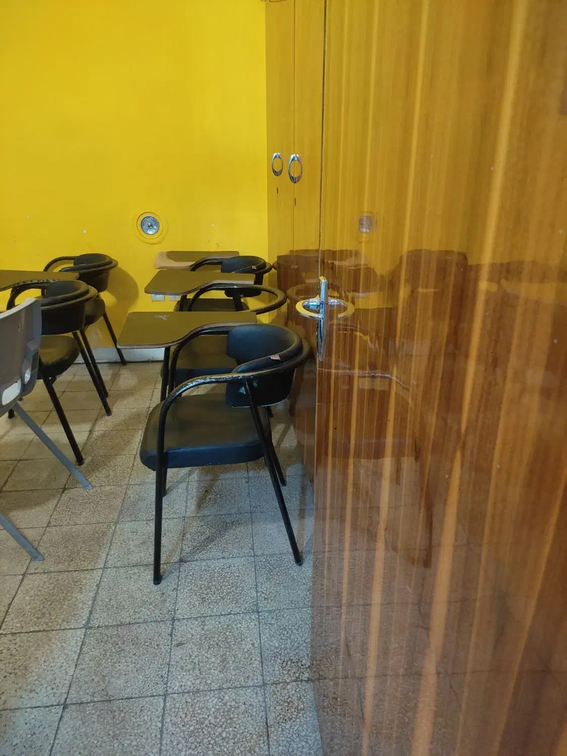 صندلی آموزشی|مبلمان اداری|شیراز, ملاصدرا|دیوار