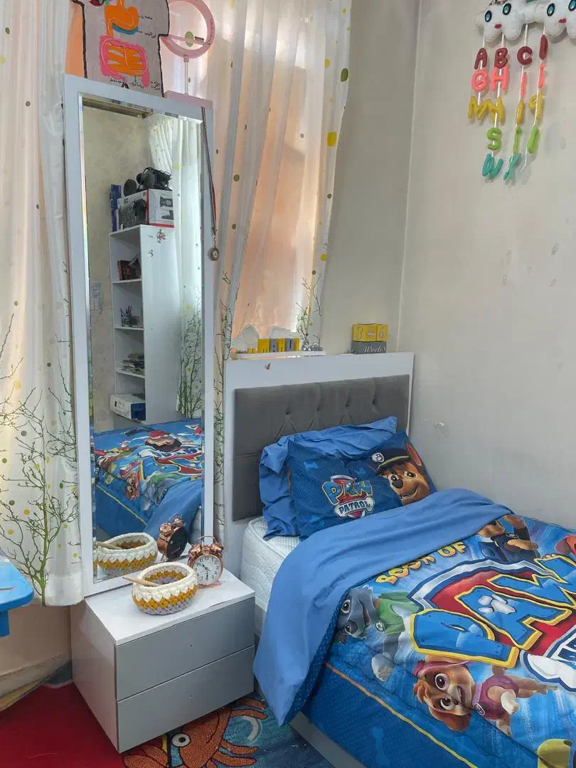 سرویس خواب نوجوان وکمد کتاب ومیز تحریر وصندلی|تخت و سرویس خواب|مشهد, هفده شهریور|دیوار